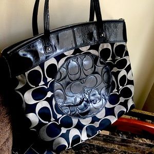 Coach purse excellent condition